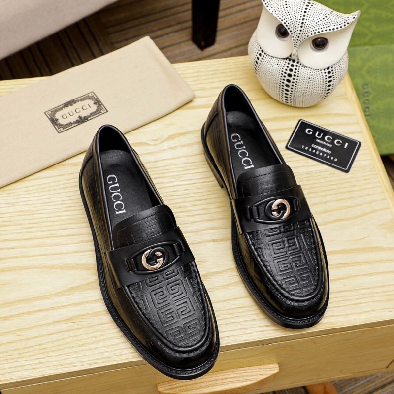G*u*i leather shoes